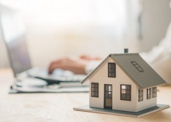 Tonia Detweiler: A Little Bit Country, a Little Bit Rockin REALTOR®