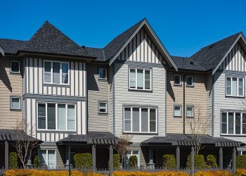 US Housing Market Needs More Than 300,000 Affordable Homes for Middle-Income Buyers